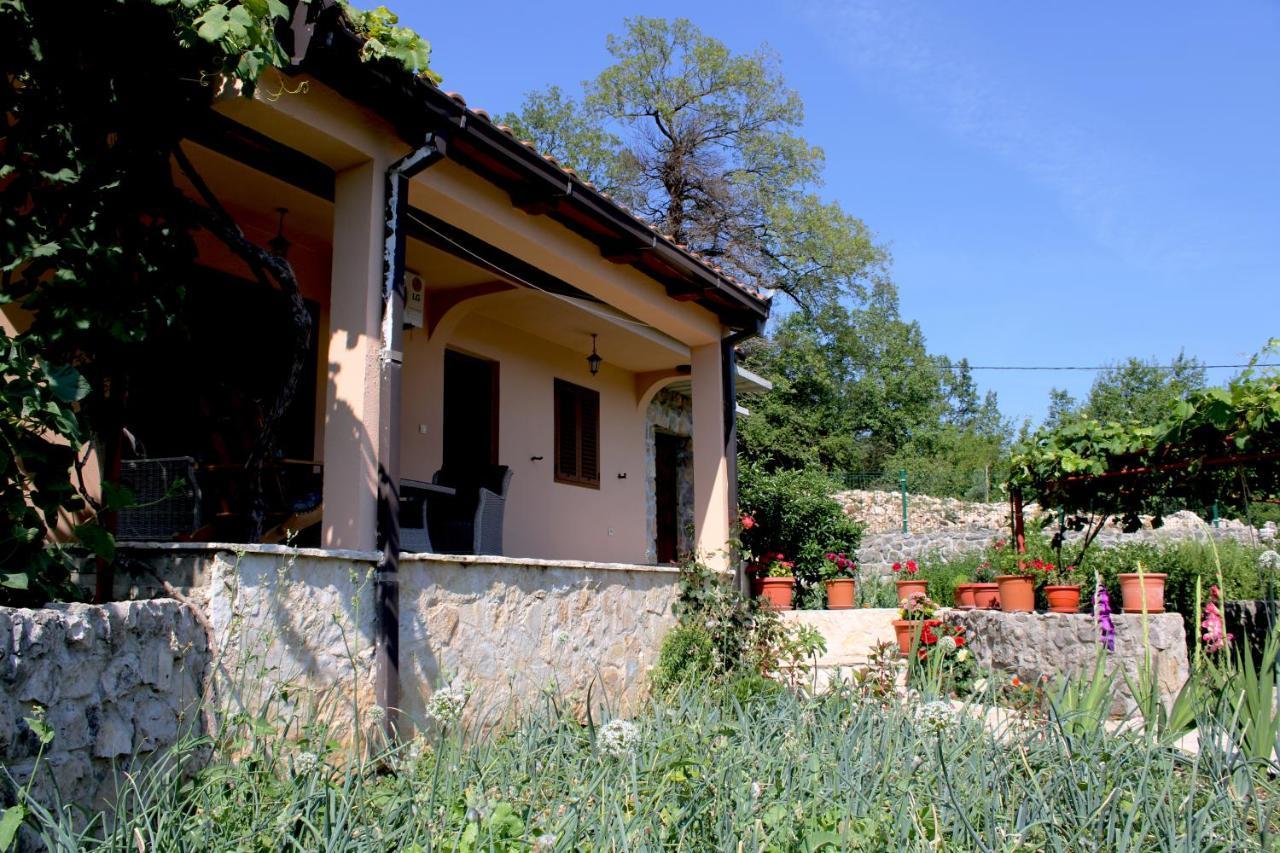 Holiday Home Gazevic Virpazar Buitenkant foto