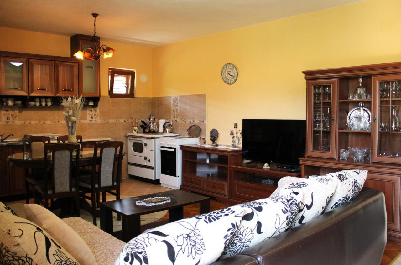 Holiday Home Gazevic Virpazar Buitenkant foto